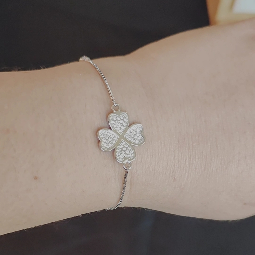 925 Sterling Silver Four Leaves Clover Studded Link Charm Adjustable Bracelet